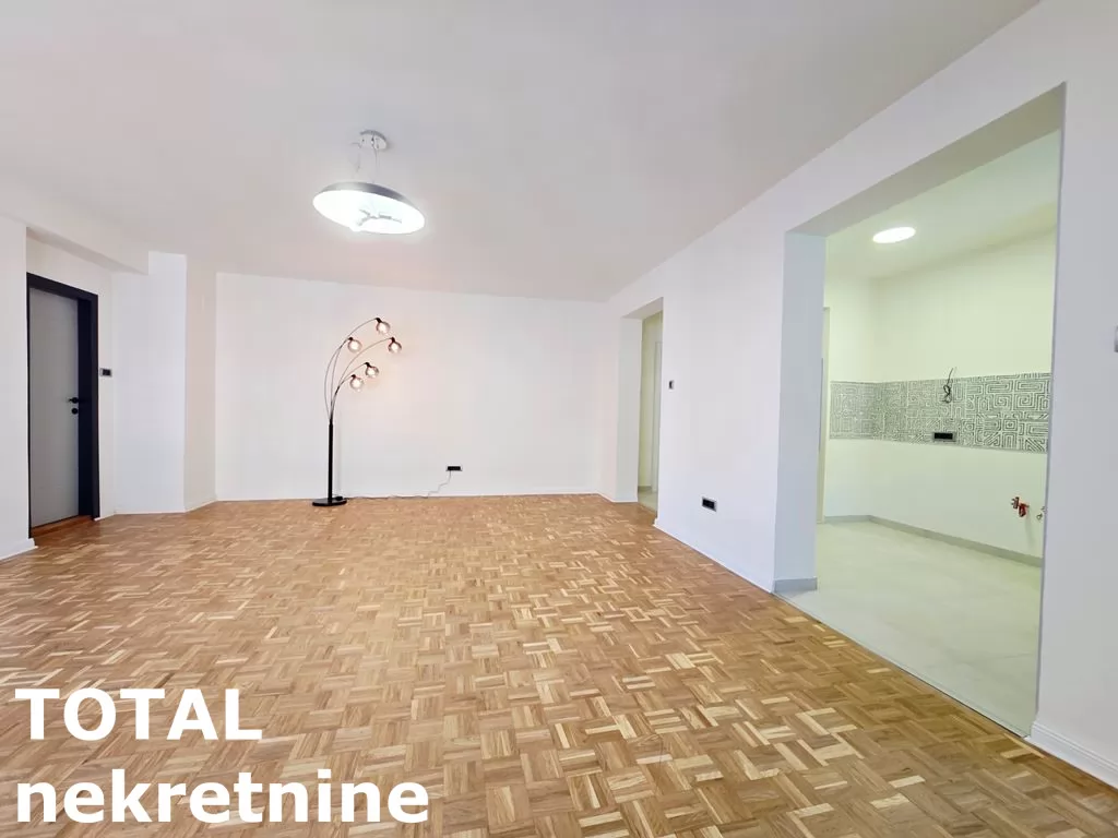 Stan,NOVI SAD,CARA DUSANA,kv: 64.00, € 182400, ID: 1102196 2