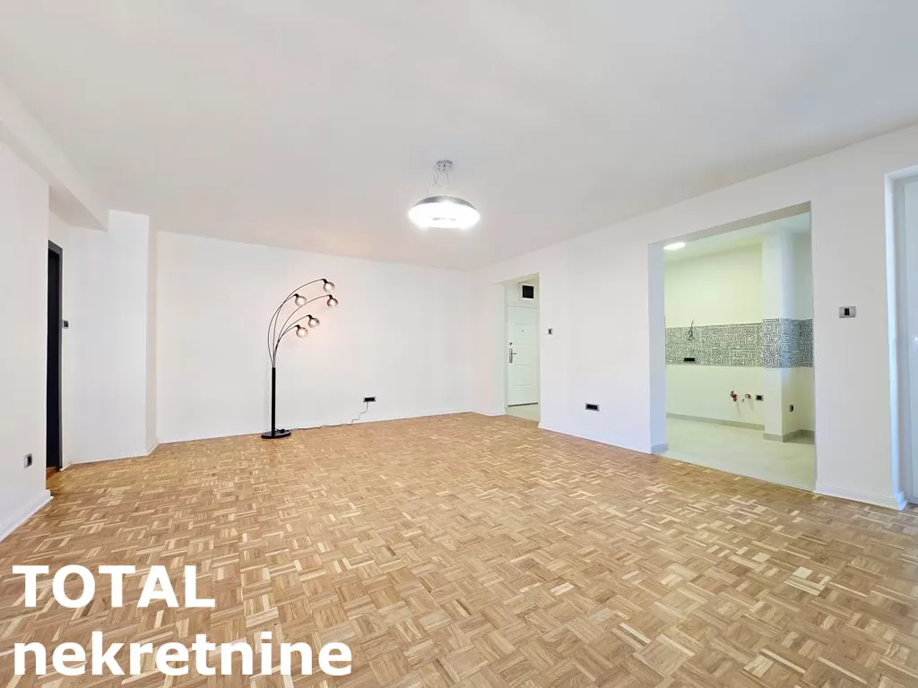 Stan,NOVI SAD,CARA DUSANA,kv: 64.00, € 182400, ID: 1102196 7