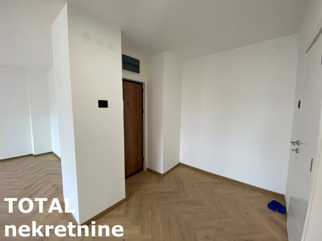 Stan,NOVI SAD,CENTAR,kv: 73.00, € 200000, ID: 1102188 11