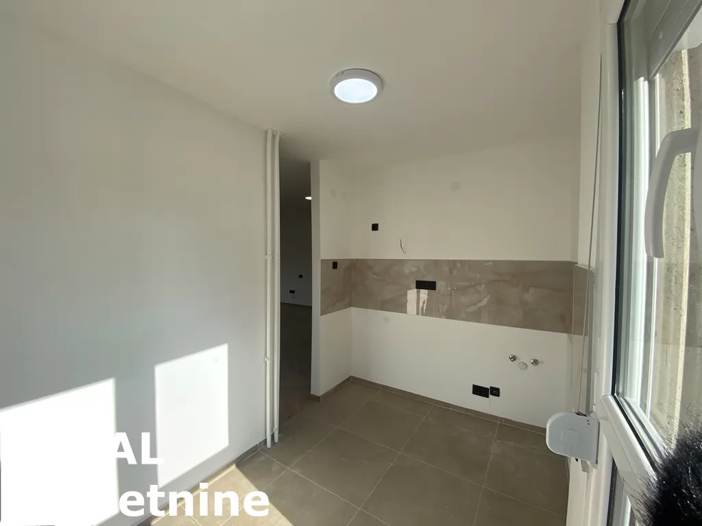 Stan,NOVI SAD,CENTAR,kv: 73.00, € 200000, ID: 1102188 13