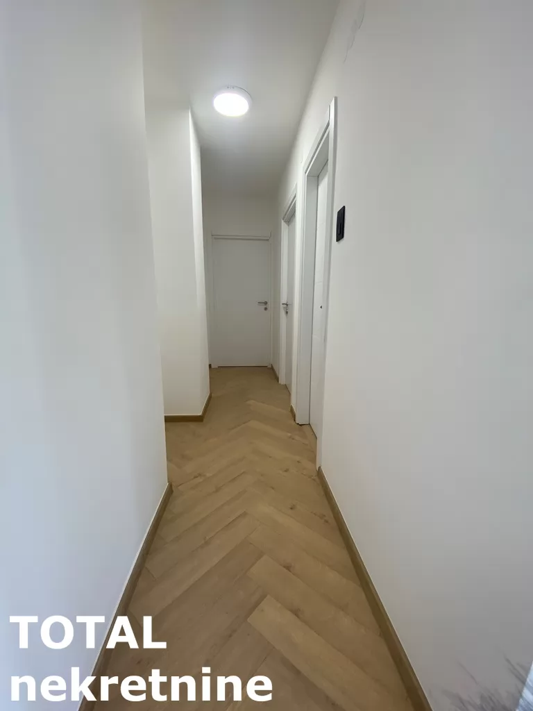 Stan,NOVI SAD,CENTAR,kv: 73.00, € 200000, ID: 1102188 14