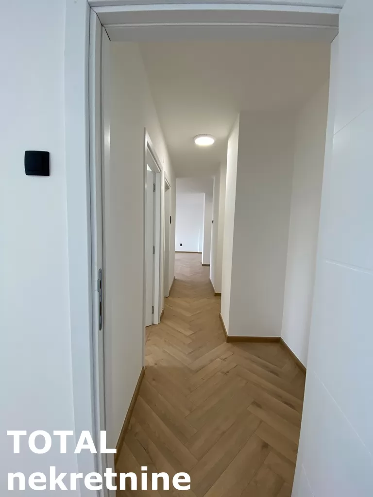 Stan,NOVI SAD,CENTAR,kv: 73.00, € 200000, ID: 1102188 15