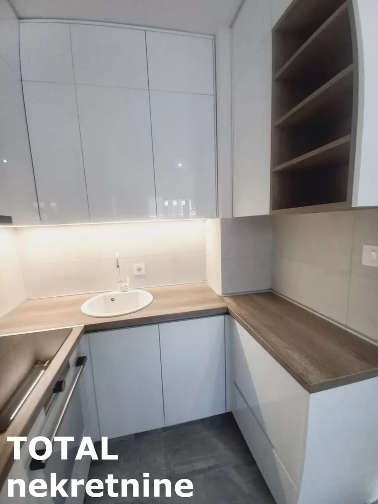 Stan,NOVI SAD,GRBAVICA,kv: 43.00, € 154800, ID: 1098028 11