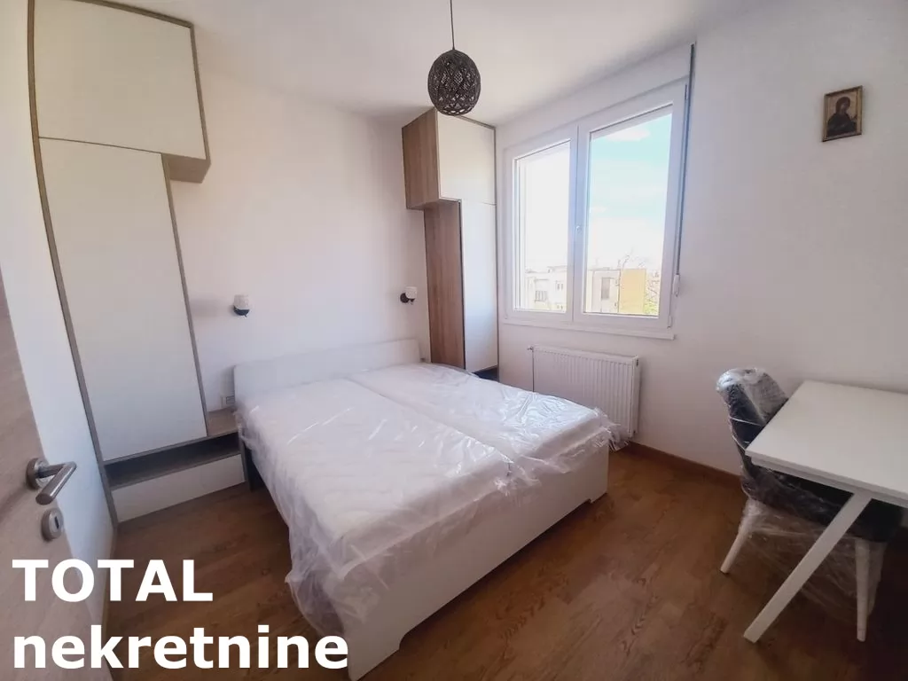 Stan,NOVI SAD,GRBAVICA,kv: 43.00, € 154800, ID: 1098028 8