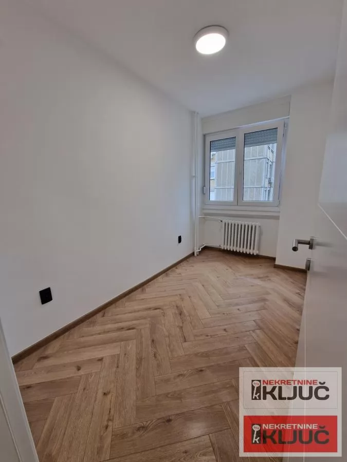 BULEVAR, 73m2, Troiposoban, Renoviran 11