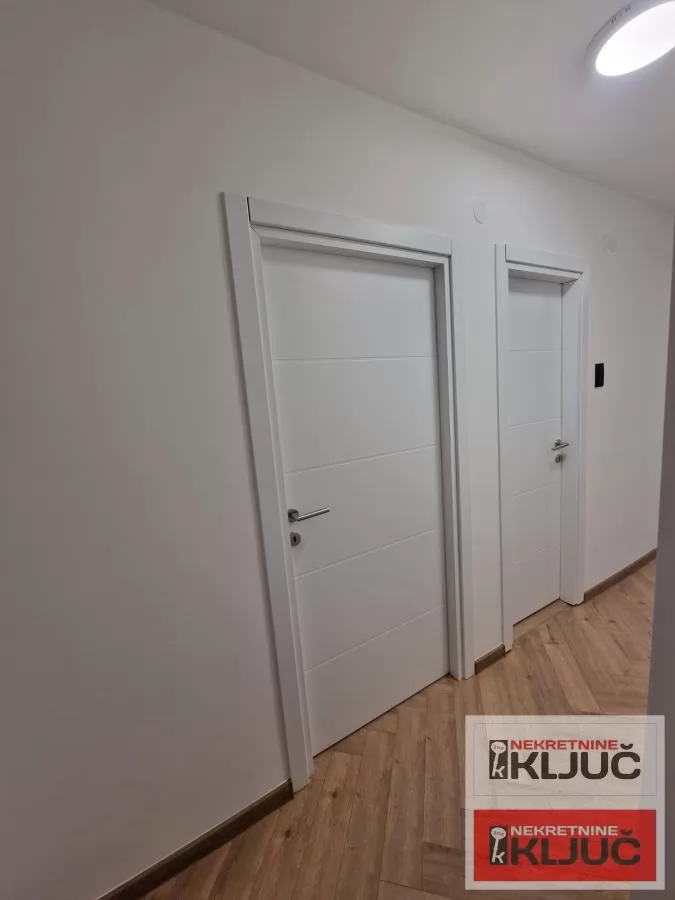 BULEVAR, 73m2, Troiposoban, Renoviran 9