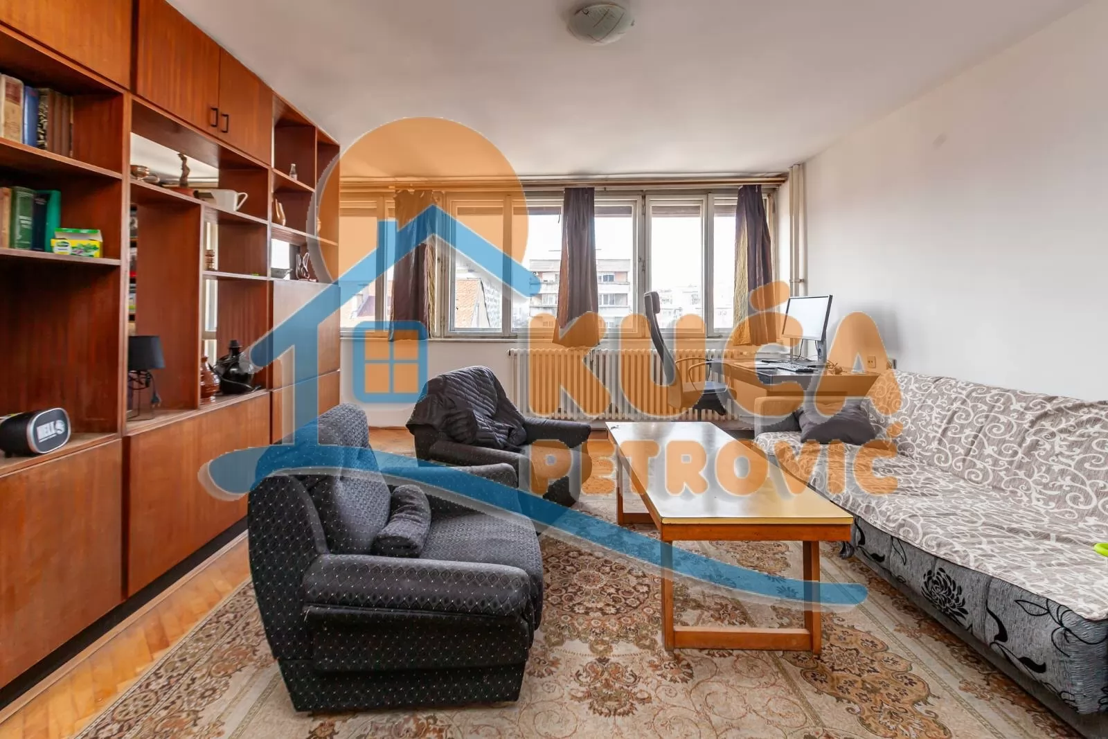 četvorosoban stan, 98 m2, Centar, Cara Dušana ID: p-015744 1