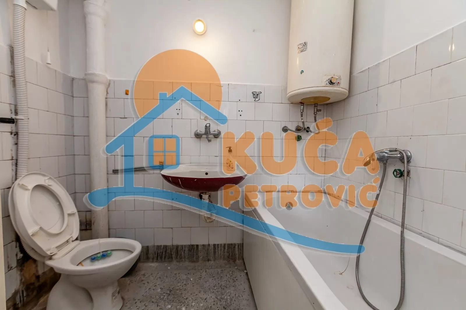 četvorosoban stan, 98 m2, Centar, Cara Dušana ID: p-015744 19
