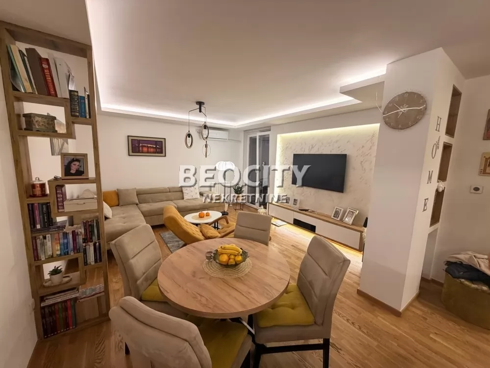 Dvosoban stan, 68 m2, Stara Detelinara, Tarasa Ševčenka ID: 128738 1