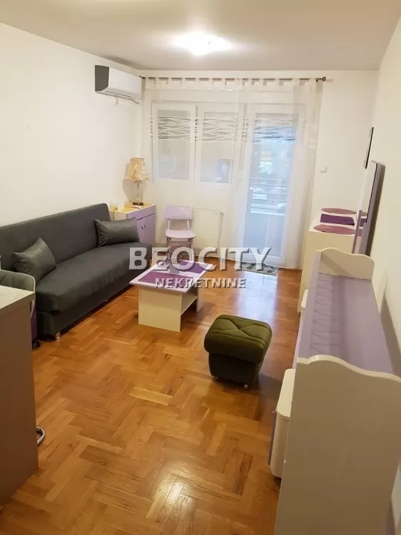 Jednosoban stan, 31 m2, Adamovićevo naselje, Bulevar Evrope ID: 128083 1
