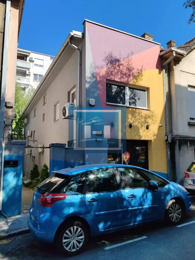 Botanicka bašta, 72m², renoviran 1