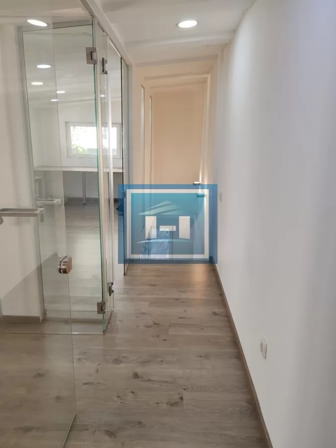 Botanicka bašta, 72m², renoviran 8