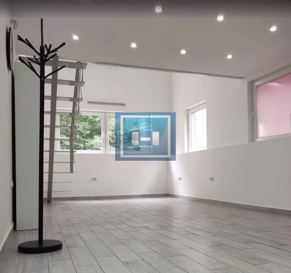 Dupleks kod Botaničke – uknjižen, fleksibilna namena 6