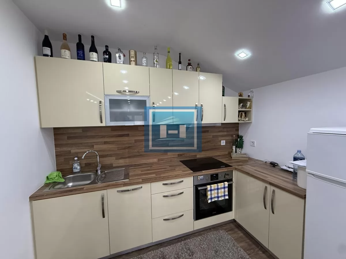 Dve kuće u Glavincima sa velikim imanjem -samo 8 km od grada 11