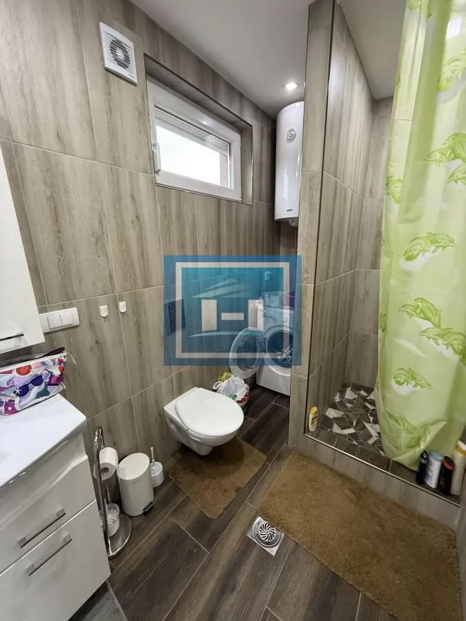 Dve kuće u Glavincima sa velikim imanjem -samo 8 km od grada 12