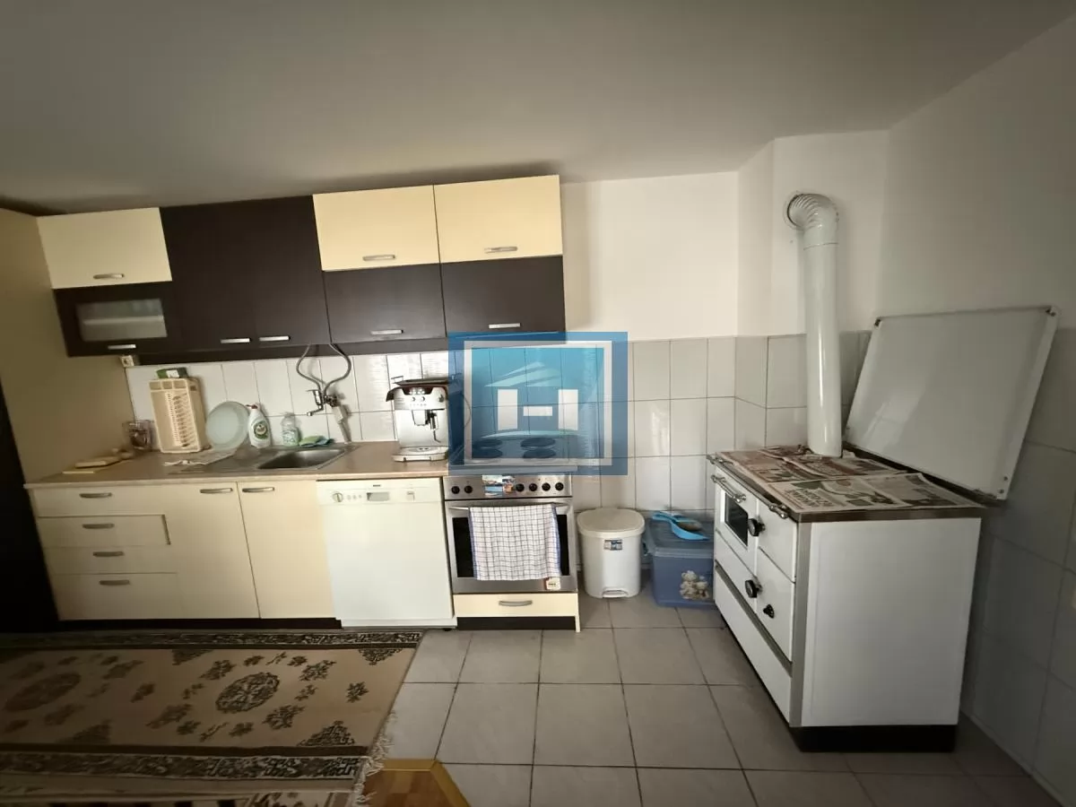 Dve kuće u Glavincima sa velikim imanjem -samo 8 km od grada 25