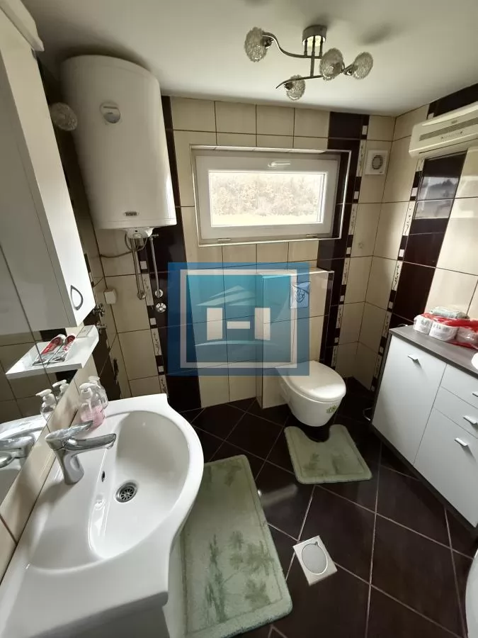 Dve kuće u Glavincima sa velikim imanjem -samo 8 km od grada 31