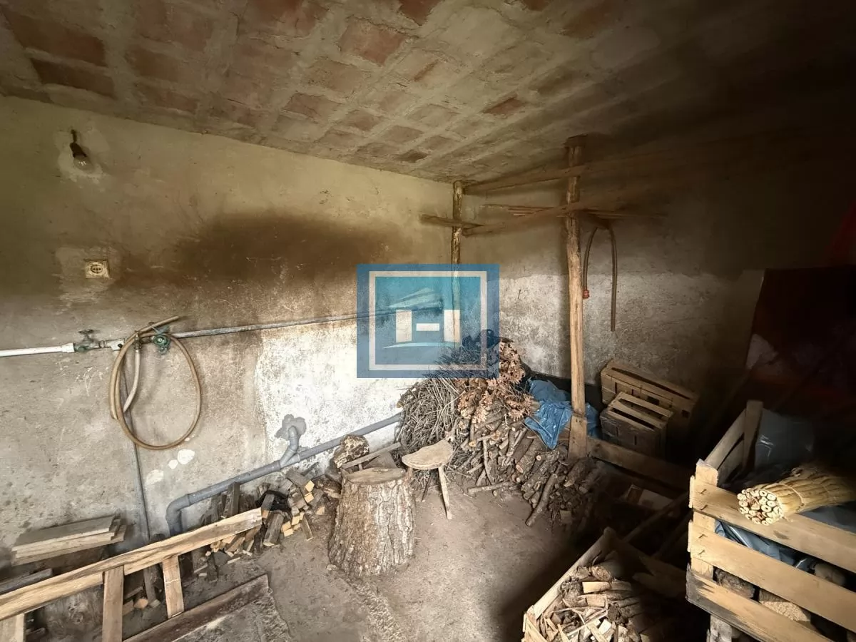 Dve kuće u Glavincima sa velikim imanjem -samo 8 km od grada 40