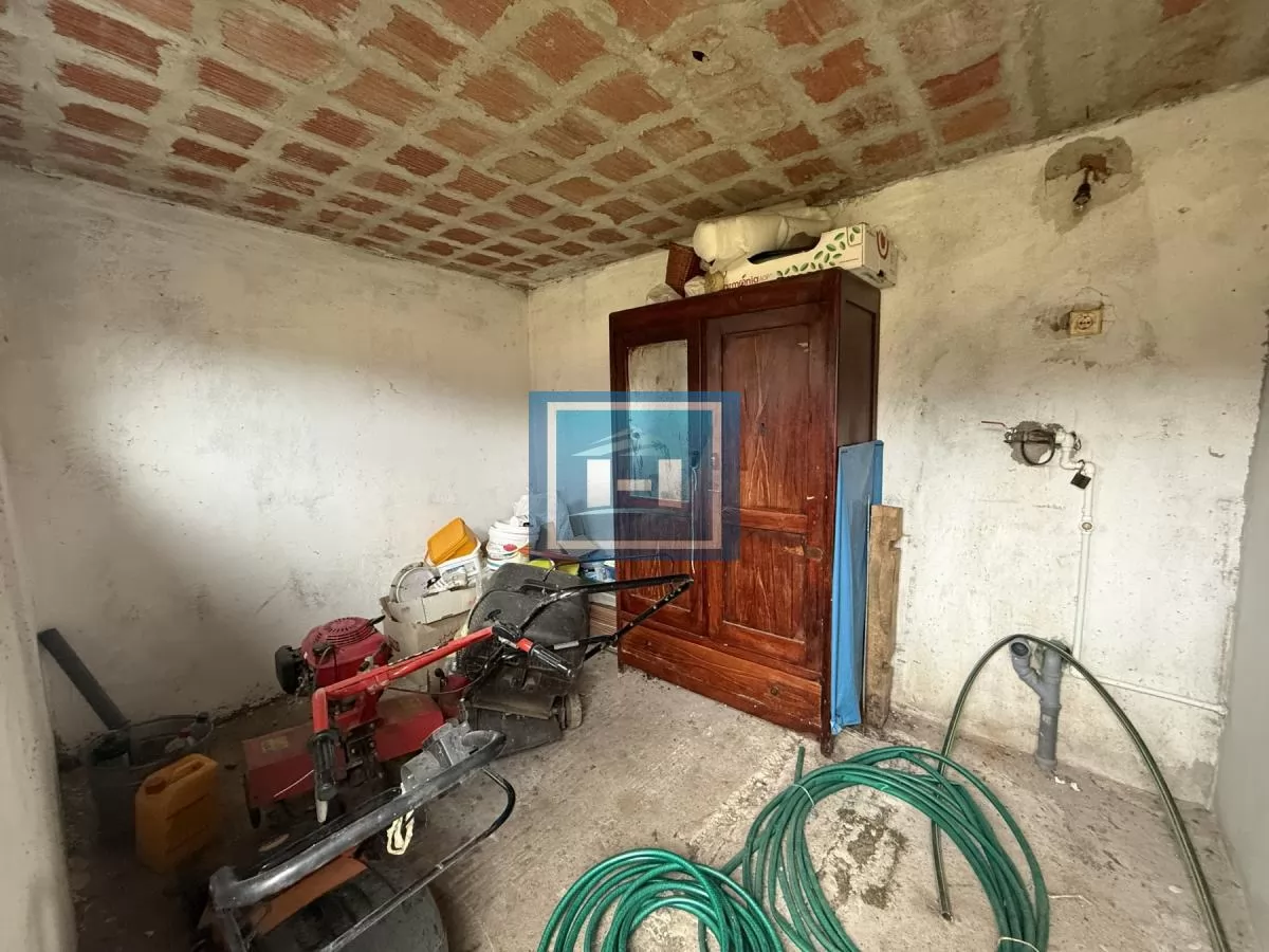 Dve kuće u Glavincima sa velikim imanjem -samo 8 km od grada 42