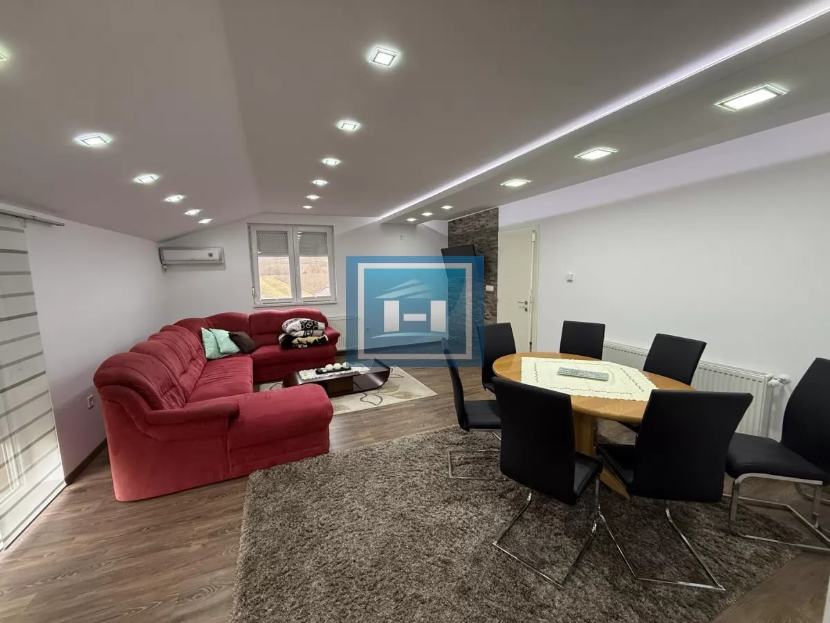 Dve kuće u Glavincima sa velikim imanjem -samo 8 km od grada 5