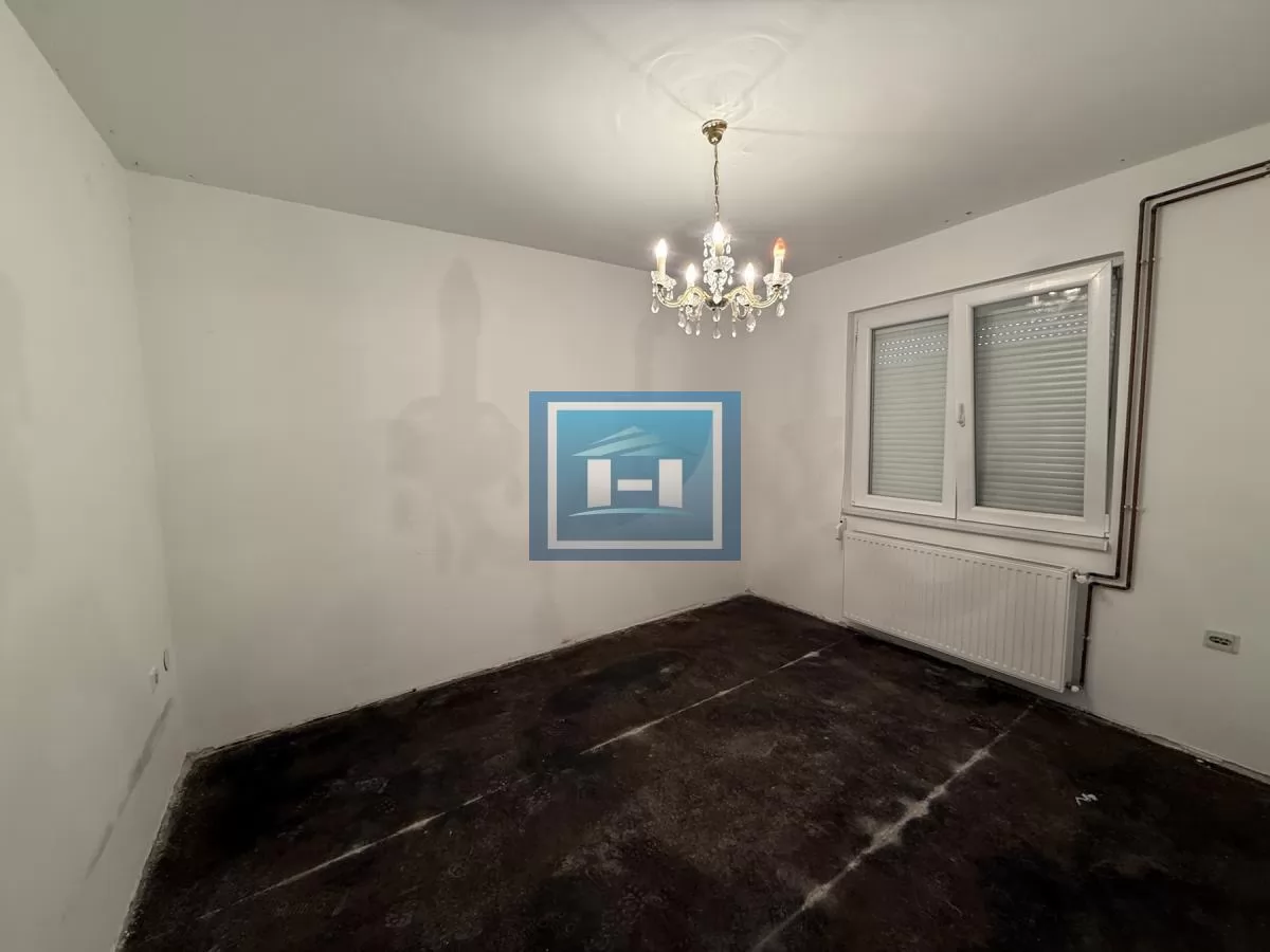 Dve kuće u Glavincima sa velikim imanjem -samo 8 km od grada 51