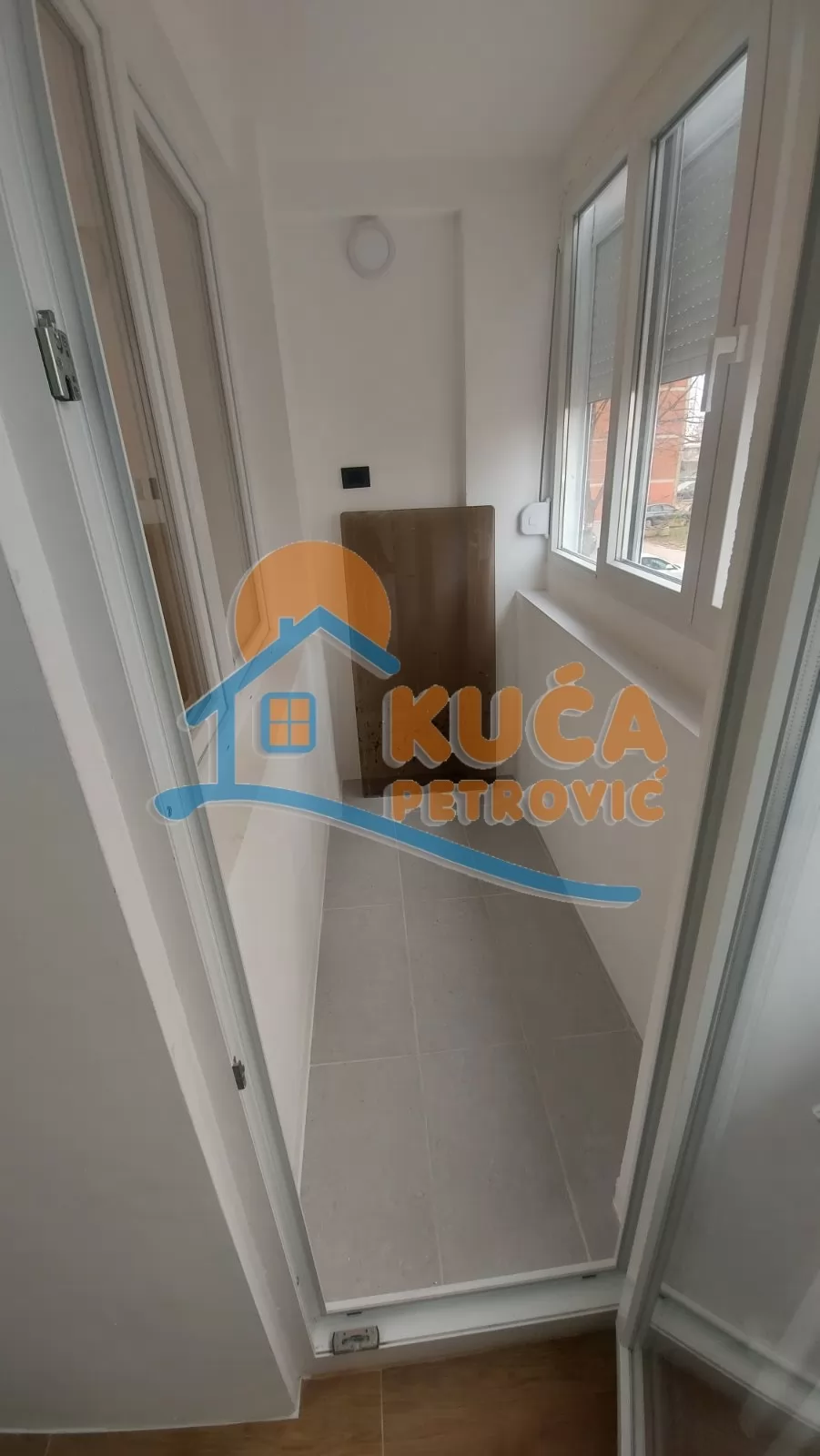 Dvosoban stan, 65 m2, Bulevar Nemanjića, Maksima Gorkog ID: i-015767 9