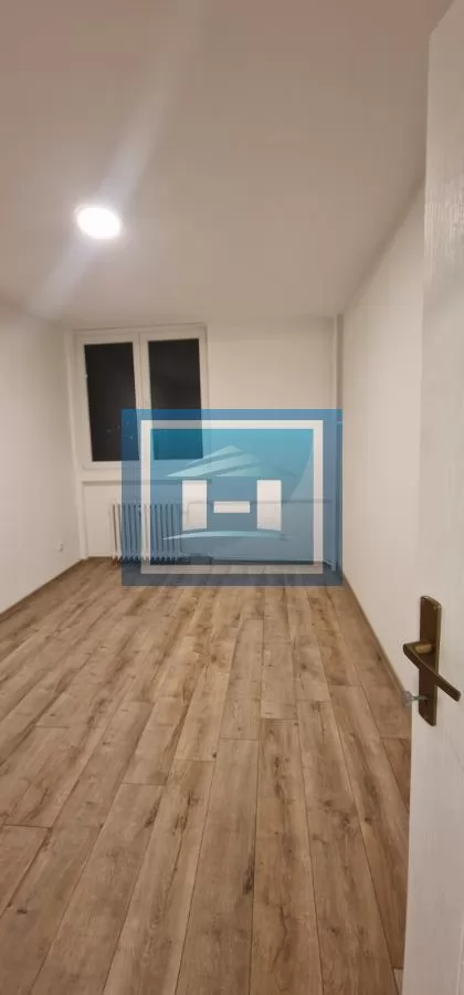 Izdaje se dvoiposoban stan – Zvezdara (Cvetkova pijaca) 10