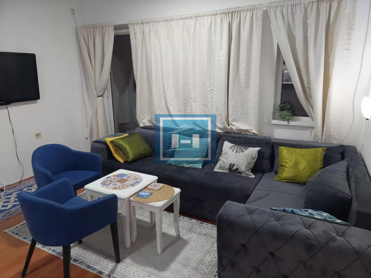 Izdaje se kompletno namešten stan 1