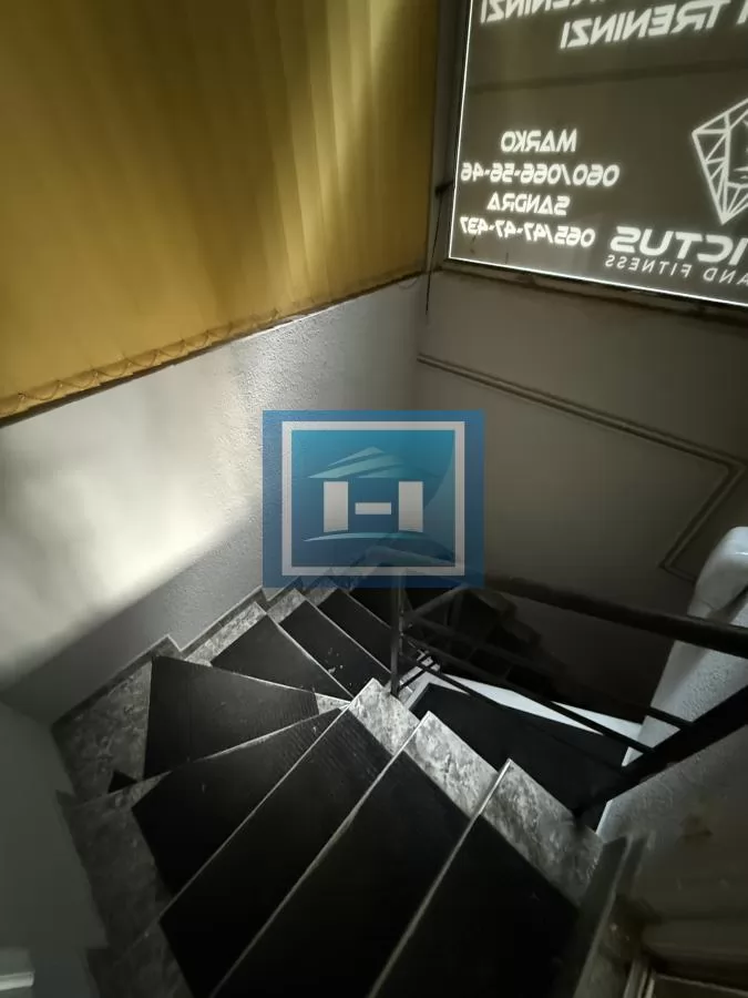 IZDAJE SE POSLOVNI PROSTOR – 165 m² – ODLIČNA LOKACIJA 13