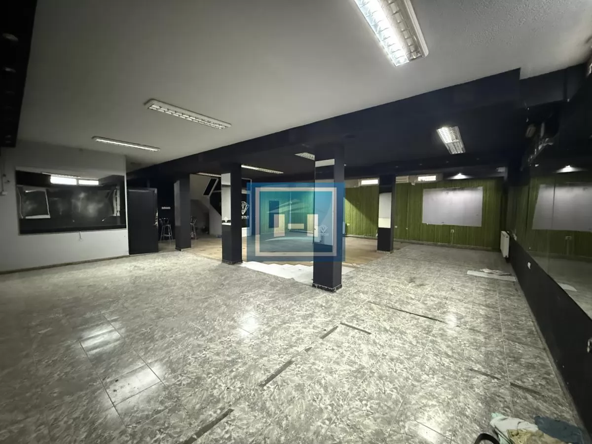 IZDAJE SE POSLOVNI PROSTOR – 165 m² – ODLIČNA LOKACIJA 4