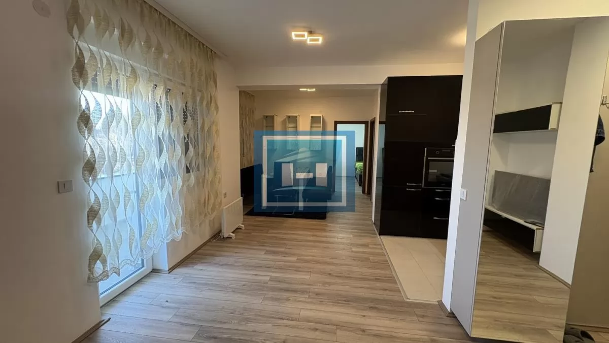 Izdaje se stan sa garažnim mestom – Akva park 4