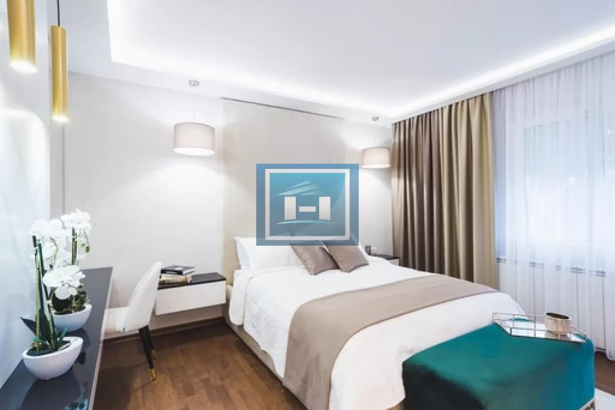 IZDAJE SE STAN U STROGOM CENTRU GRADA – U STARIM „MORAVSKI STIL“ ZGRADAMA 11