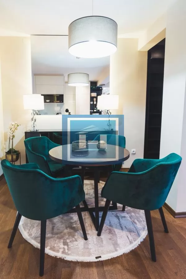 IZDAJE SE STAN U STROGOM CENTRU GRADA – U STARIM „MORAVSKI STIL“ ZGRADAMA 5