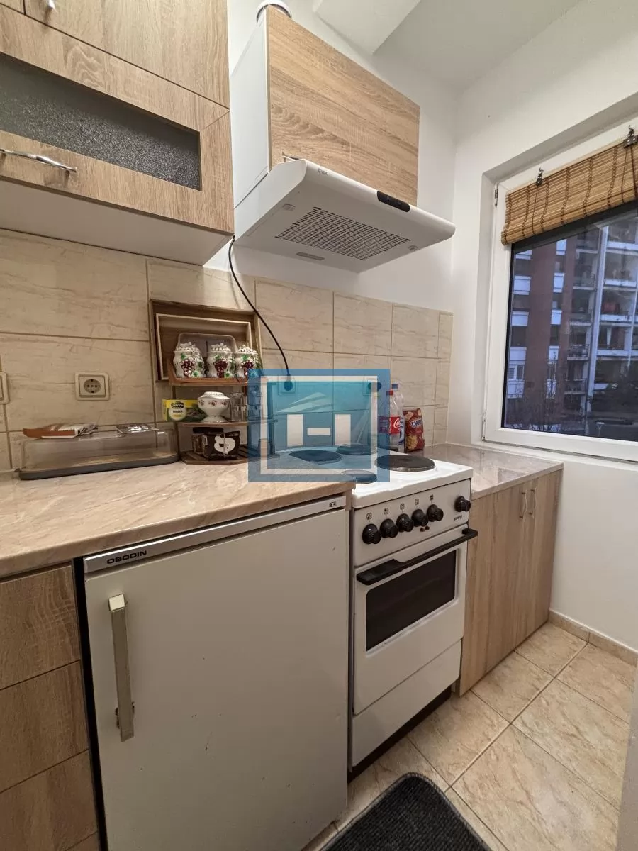 IZDAVANJE GARSONJERE U SAMOM CENTRU GRADA 8