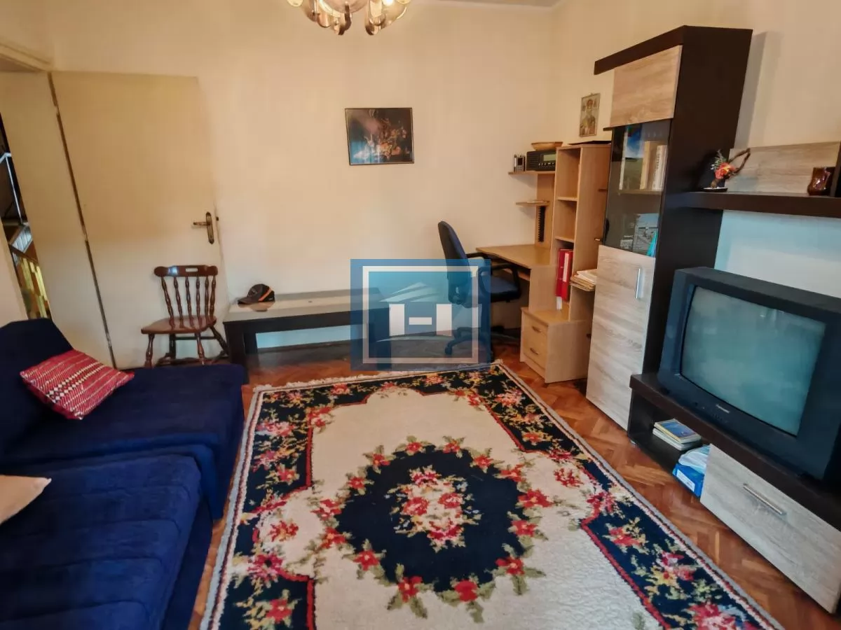 Kuća sa dvorištem, pomoćnim objektom   i garažom !!! 11