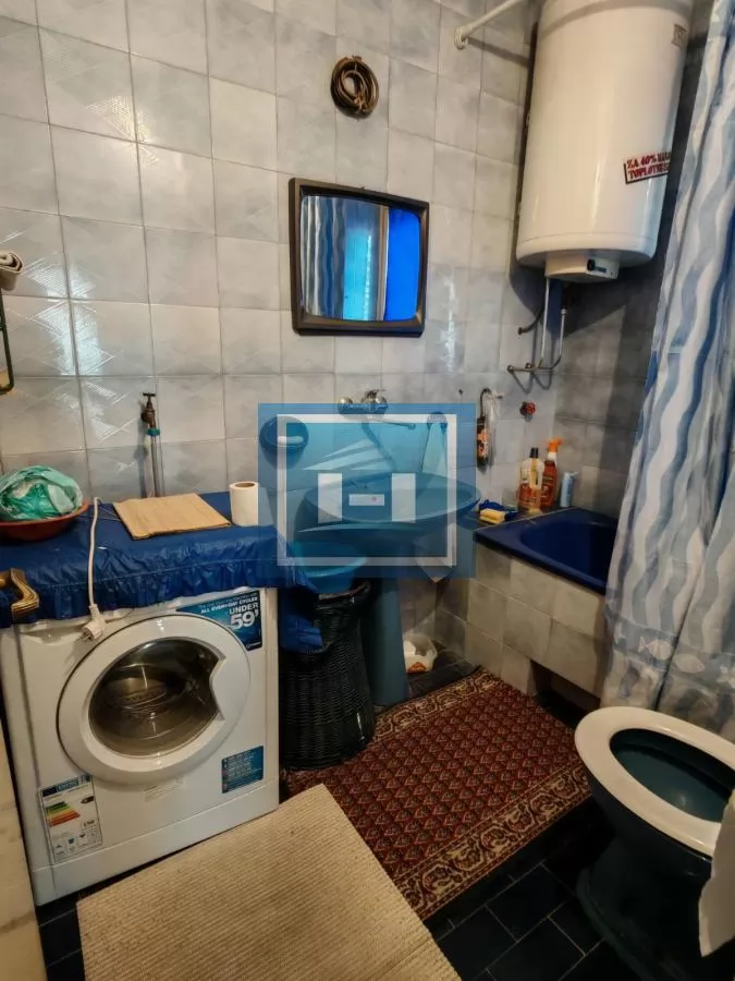 Kuća sa dvorištem, pomoćnim objektom   i garažom !!! 33