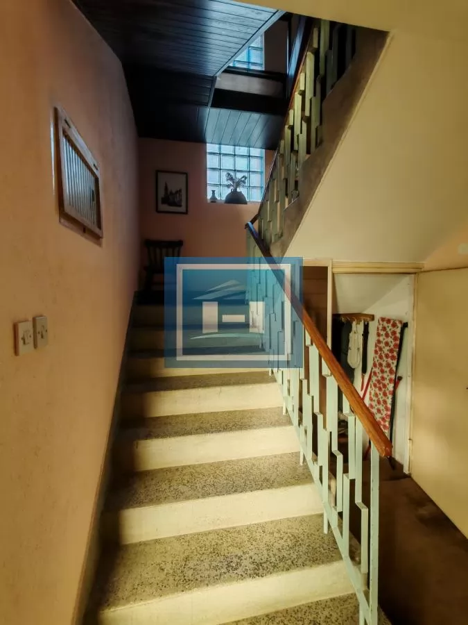 Kuća sa dvorištem, pomoćnim objektom   i garažom !!! 35