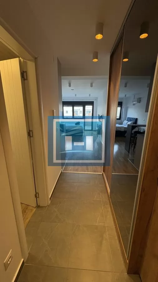 Luksuzna garsonjera 36 m² – bazen, kompletno nameštena, idealna lokacija 8