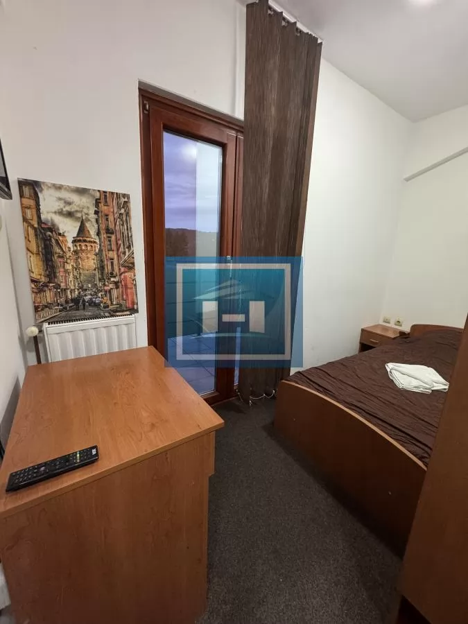 NA PRODAJU HOTEL OD 1560m2 U CENTRU DESPOTOVCA – ODLIČNA INVESTICIJA! 10