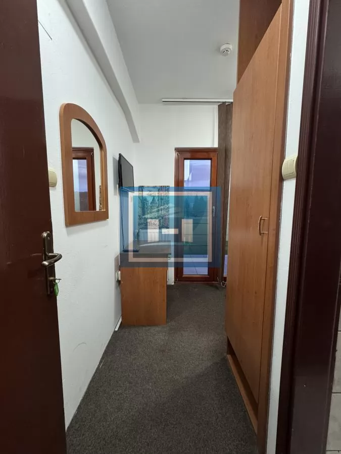 NA PRODAJU HOTEL OD 1560m2 U CENTRU DESPOTOVCA – ODLIČNA INVESTICIJA! 11