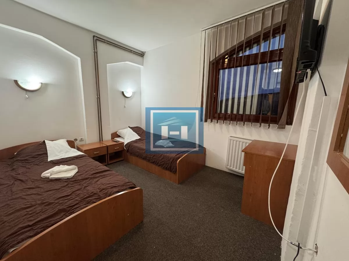 NA PRODAJU HOTEL OD 1560m2 U CENTRU DESPOTOVCA – ODLIČNA INVESTICIJA! 17