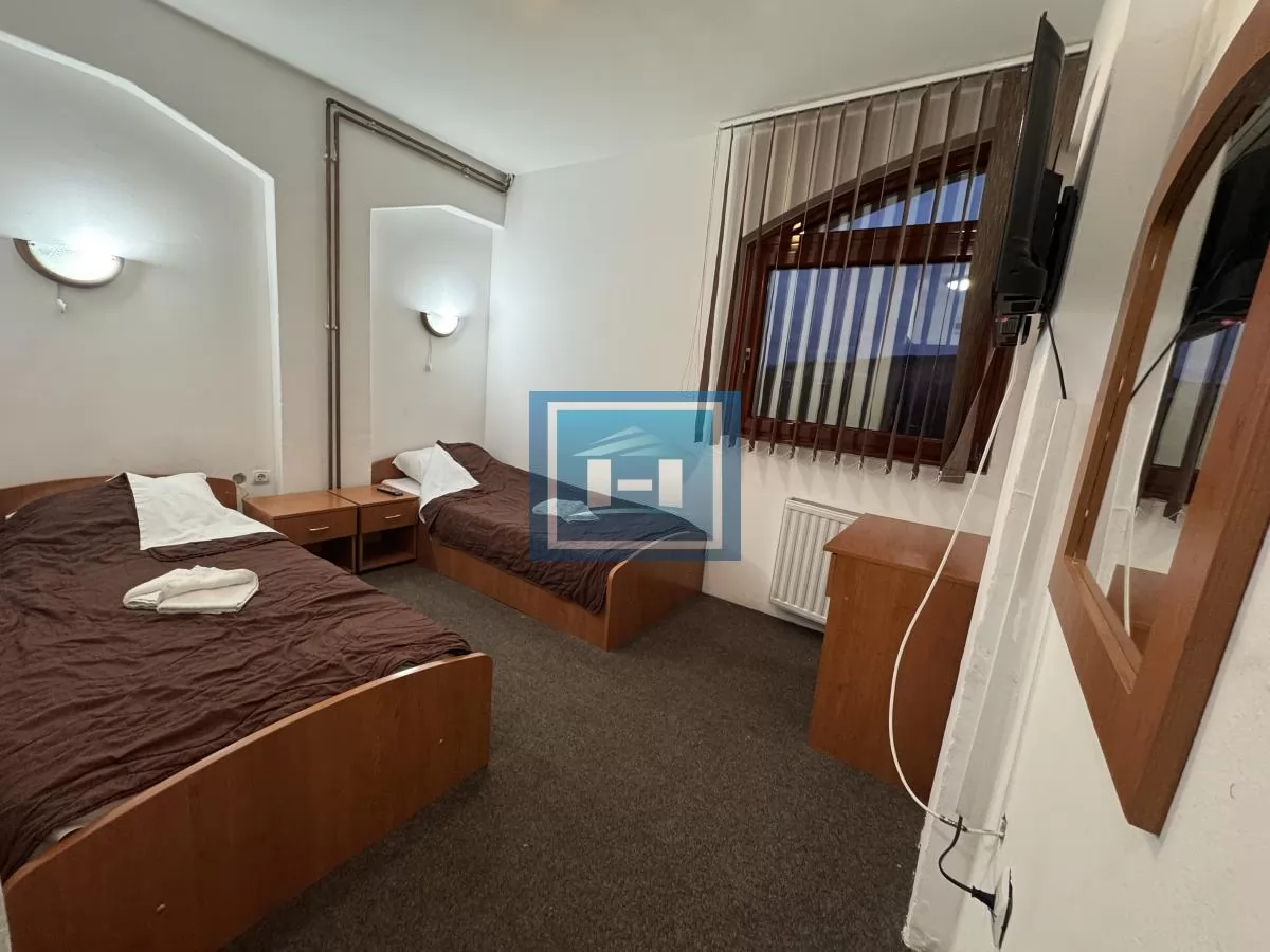 NA PRODAJU HOTEL OD 1560m2 U CENTRU DESPOTOVCA – ODLIČNA INVESTICIJA! 18