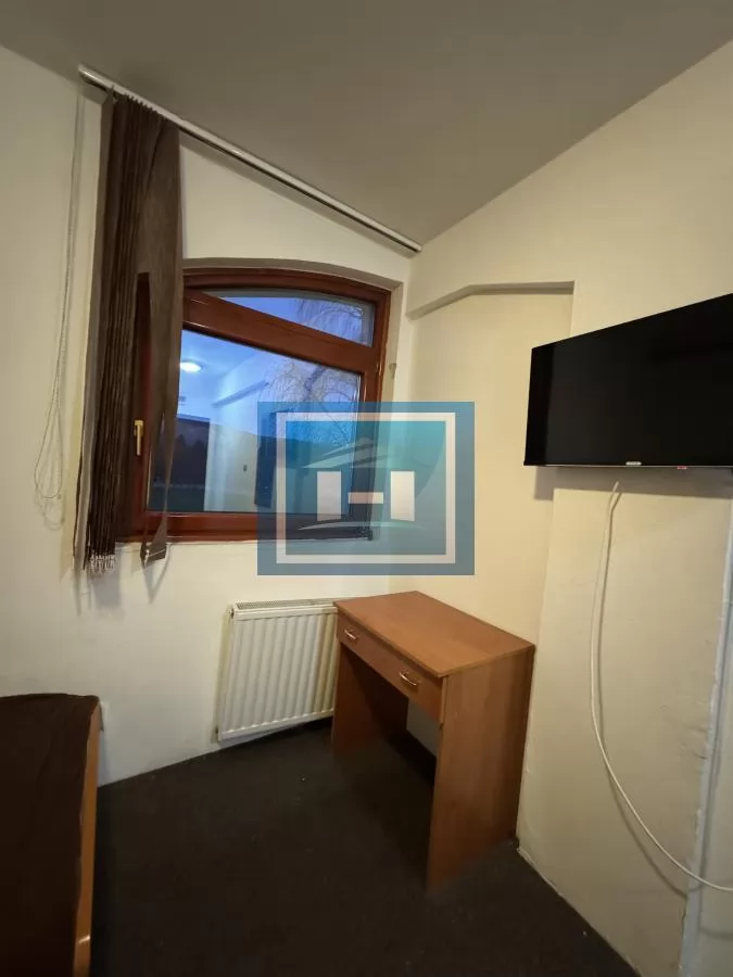 NA PRODAJU HOTEL OD 1560m2 U CENTRU DESPOTOVCA – ODLIČNA INVESTICIJA! 21