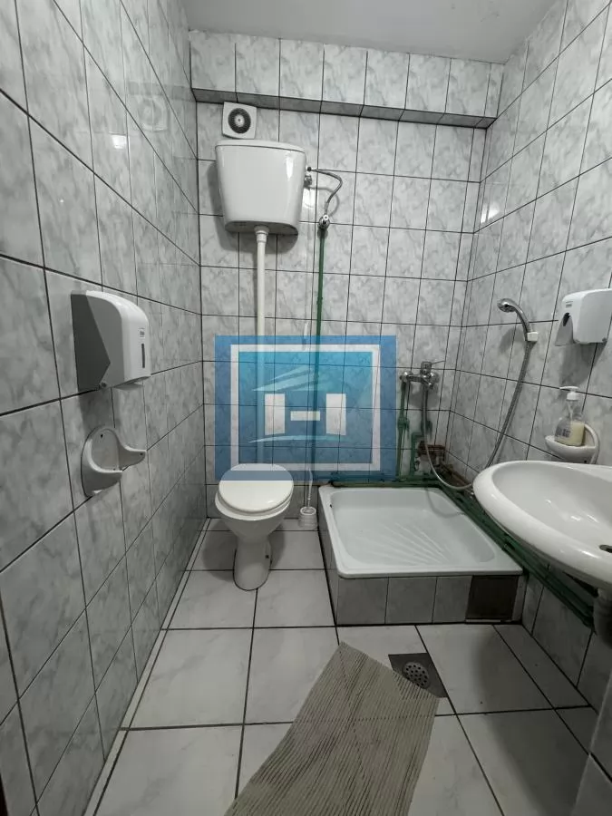 NA PRODAJU HOTEL OD 1560m2 U CENTRU DESPOTOVCA – ODLIČNA INVESTICIJA! 24