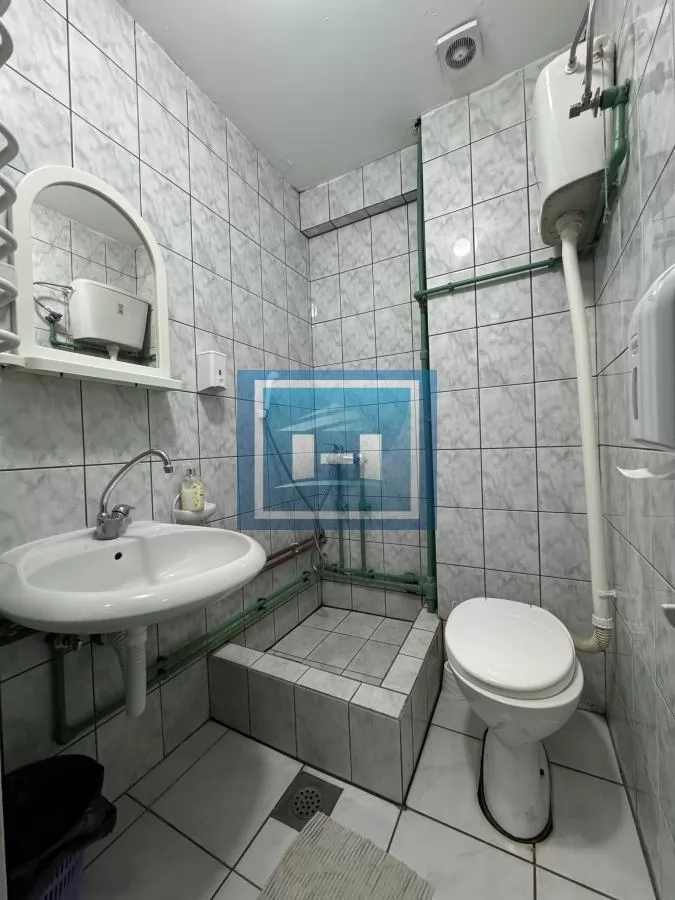 NA PRODAJU HOTEL OD 1560m2 U CENTRU DESPOTOVCA – ODLIČNA INVESTICIJA! 25