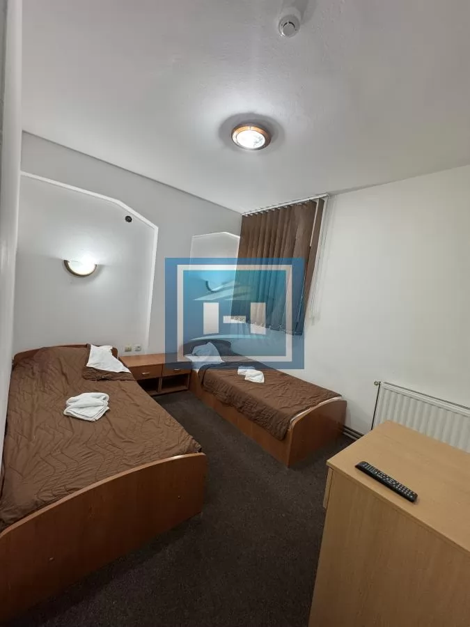 NA PRODAJU HOTEL OD 1560m2 U CENTRU DESPOTOVCA – ODLIČNA INVESTICIJA! 43