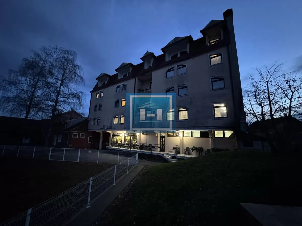 NA PRODAJU HOTEL OD 1560m2 U CENTRU DESPOTOVCA – ODLIČNA INVESTICIJA! 6