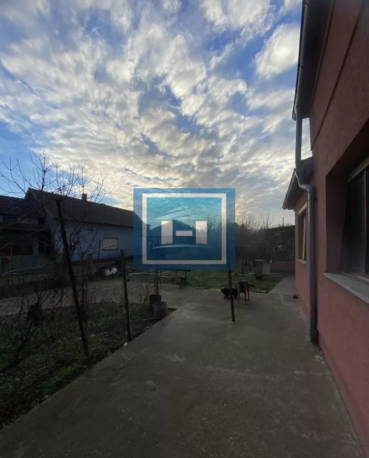 Na prodaju kuća u Ćupriji – mirna lokacija blizu Doma zdravlja 10