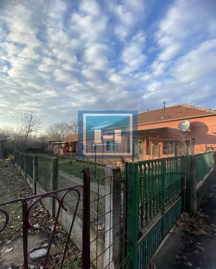 Na prodaju kuća u Ćupriji – mirna lokacija blizu Doma zdravlja 3