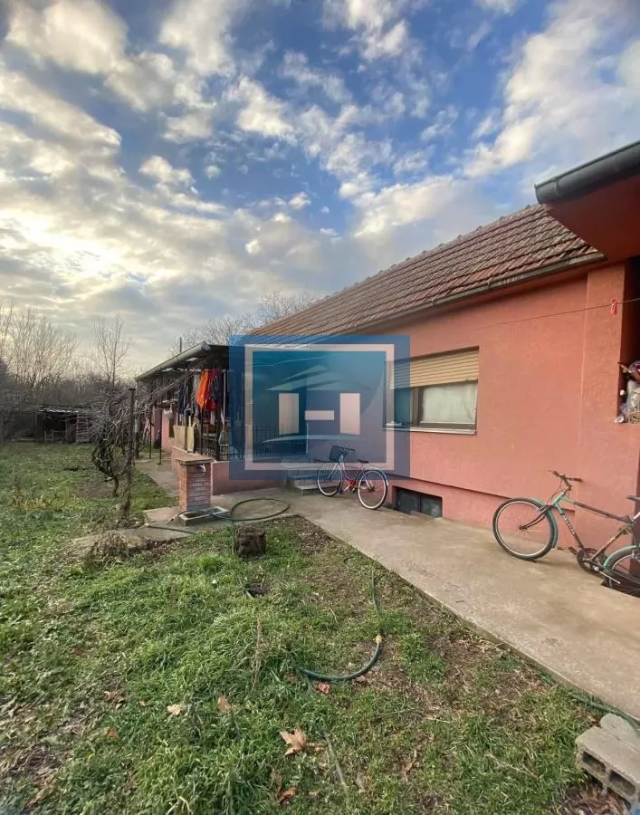 Na prodaju kuća u Ćupriji – mirna lokacija blizu Doma zdravlja 6